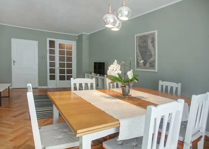 Spacious Flat Close To The American Embassy, Free Parking Place Lejlighed Sofia