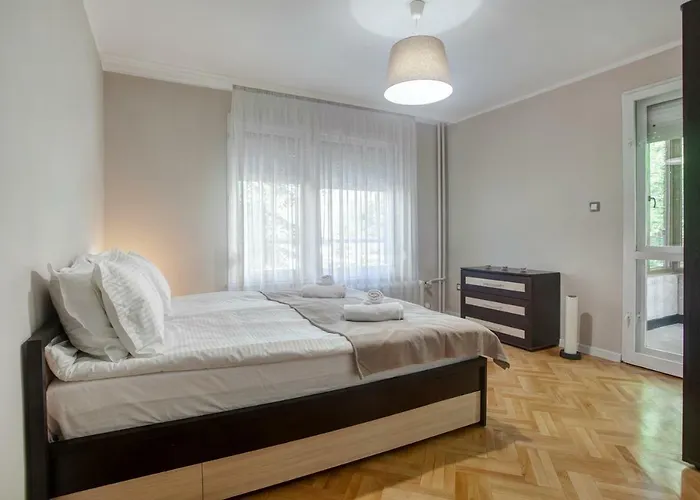 Spacious Flat Close To The American Embassy, Free Parking Place Lejlighed *