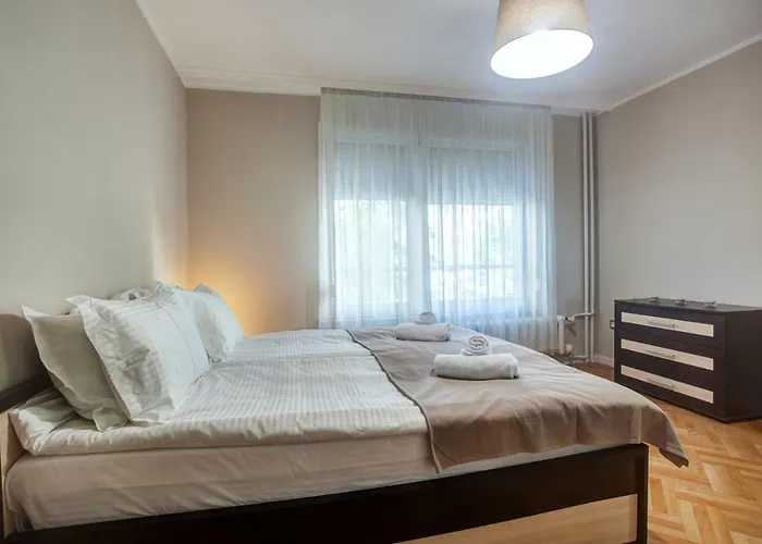Spacious Flat Close To The American Embassy, Free Parking Place Lejlighed Sofia