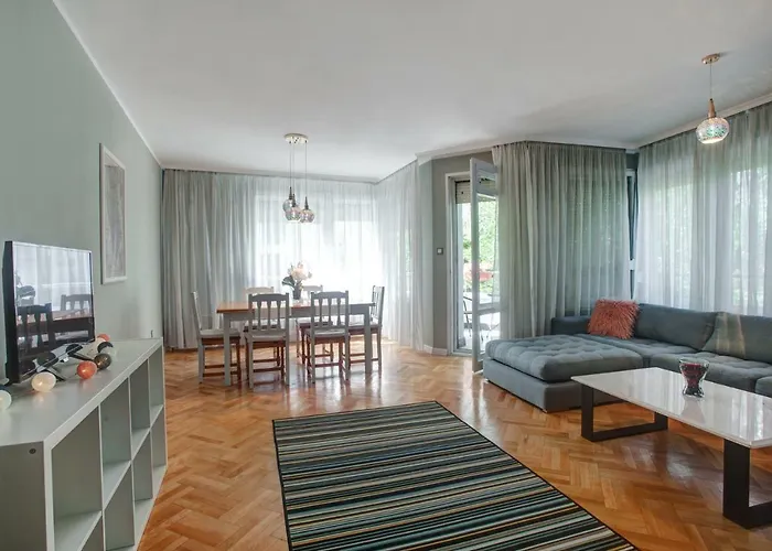 Spacious Flat Close To The American Embassy, Free Parking Place * Sofia