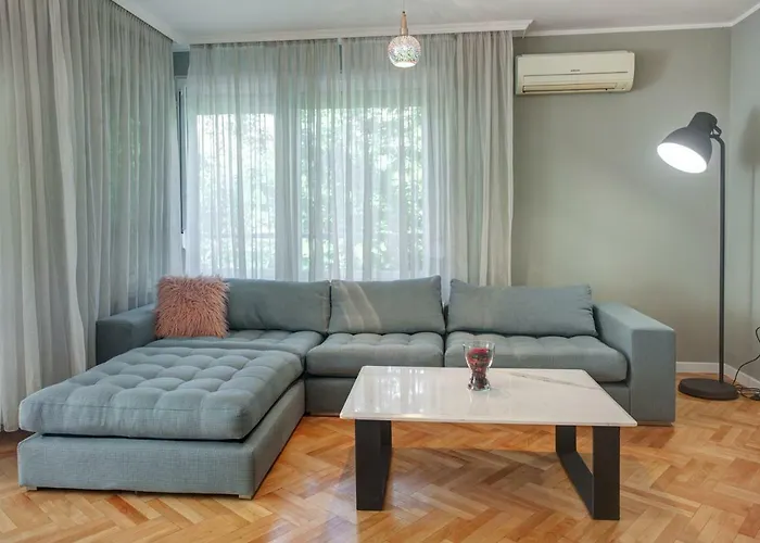 Spacious Flat Close To The American Embassy, Free Parking Place Lejlighed